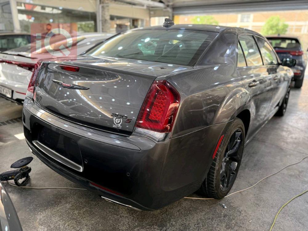 Chrysler 300